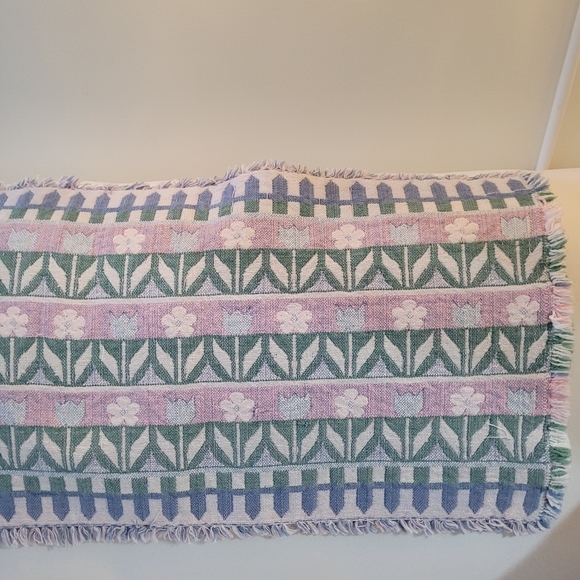 Floral table runner with picket fence detail cotton with fringe blue/pink - Picture 9 of 12